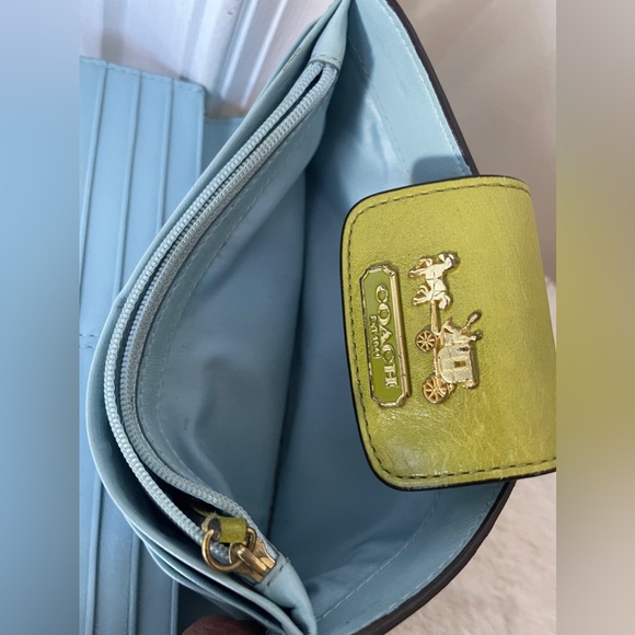 Coach Leather Vintage Wallet EUC - Picture 7 of 10